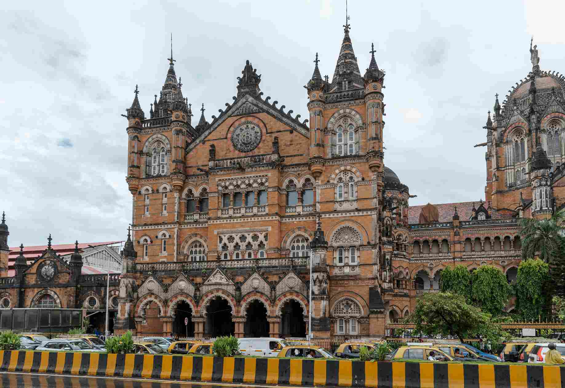 Explore the best places in Mumbai