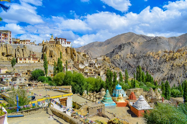 How to Reach Leh Ladakh