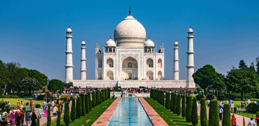 Your Guide to the Best Time to Visit Taj Mahal